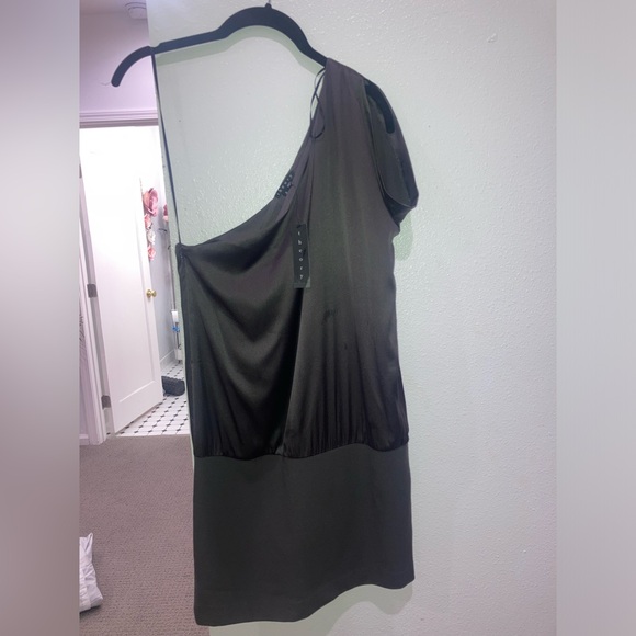 THEORY Sharin Eternity One Shoulder Calm Silk Dress NWT Size 6 $275 - Picture 7 of 9